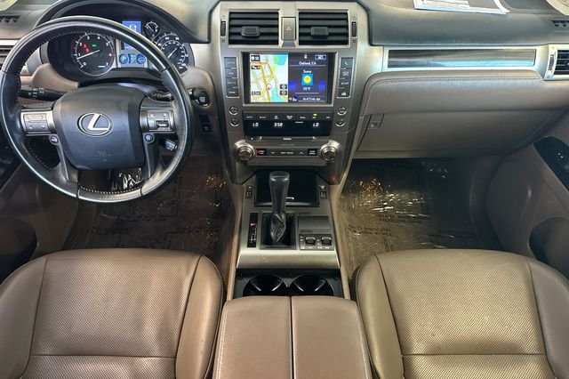 Used 2017  Lexus 460 image 15