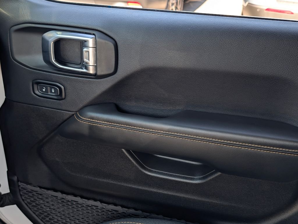 2025 Jeep Wrangler 4-Door Sahara - Photo 24