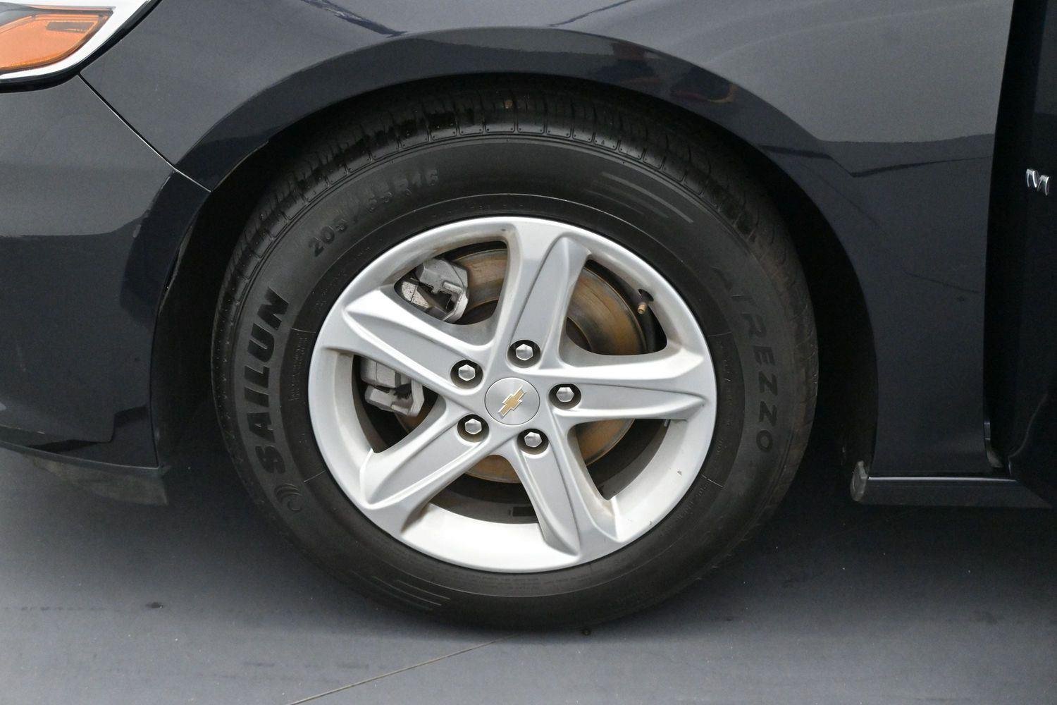 Used 2023 Dark Ash Metallic Chevrolet LT image 33