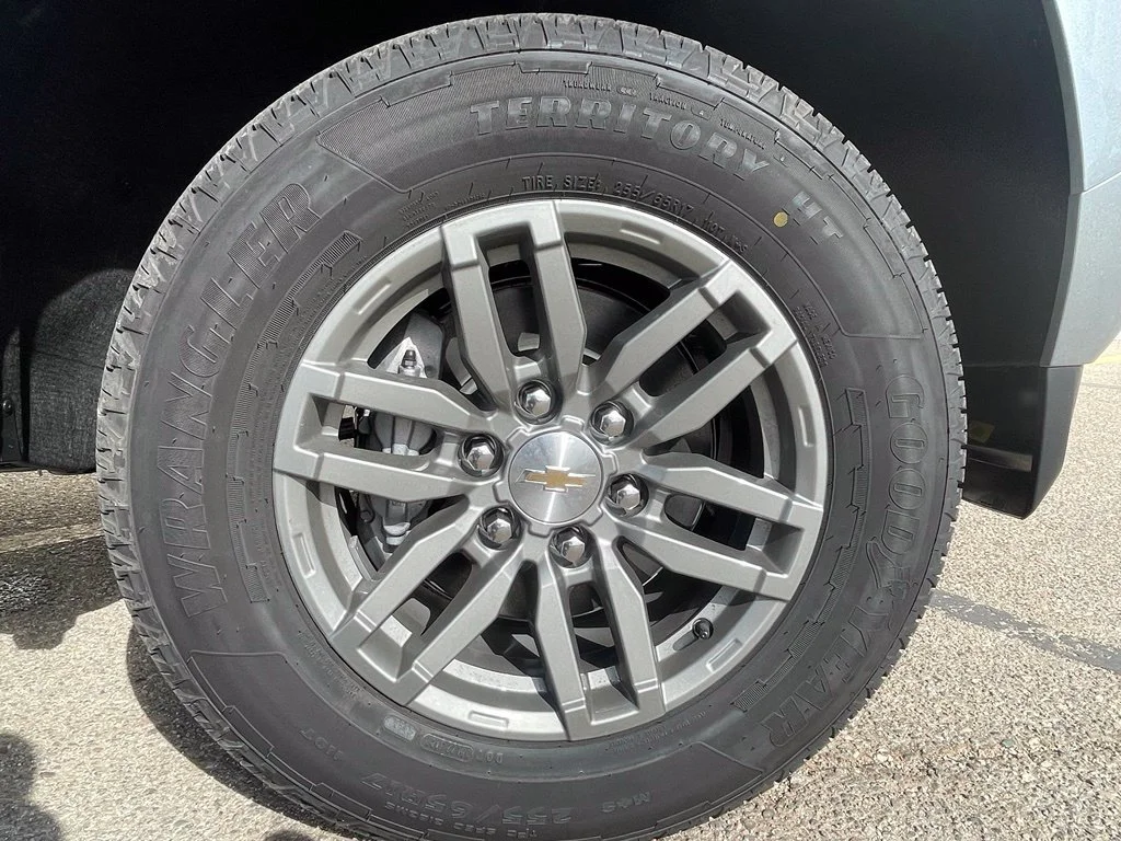 New 2026 Sterling Gray Metallic Chevrolet LT image 26
