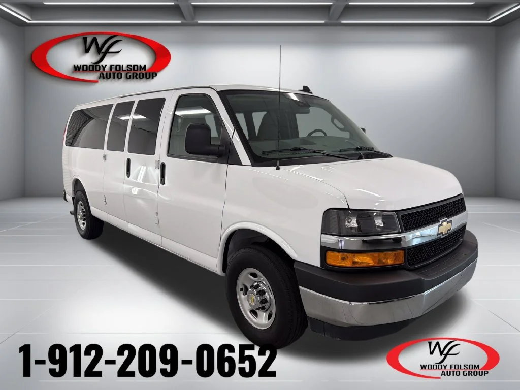 Used 2025 White Chevrolet LT image 1