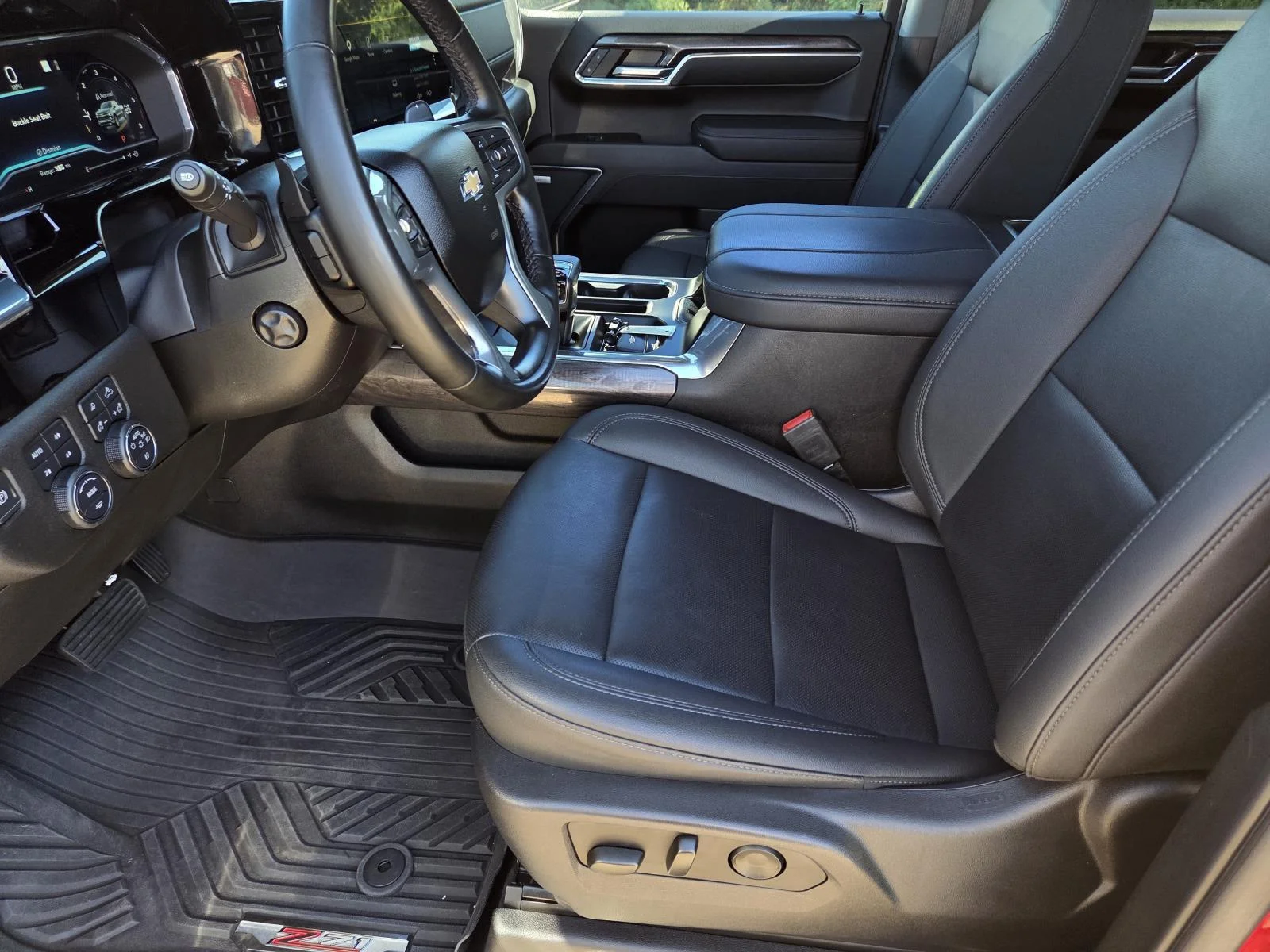 Used 2023 RADIANT RED TINTCOAT CHEVROLET LTZ image 27
