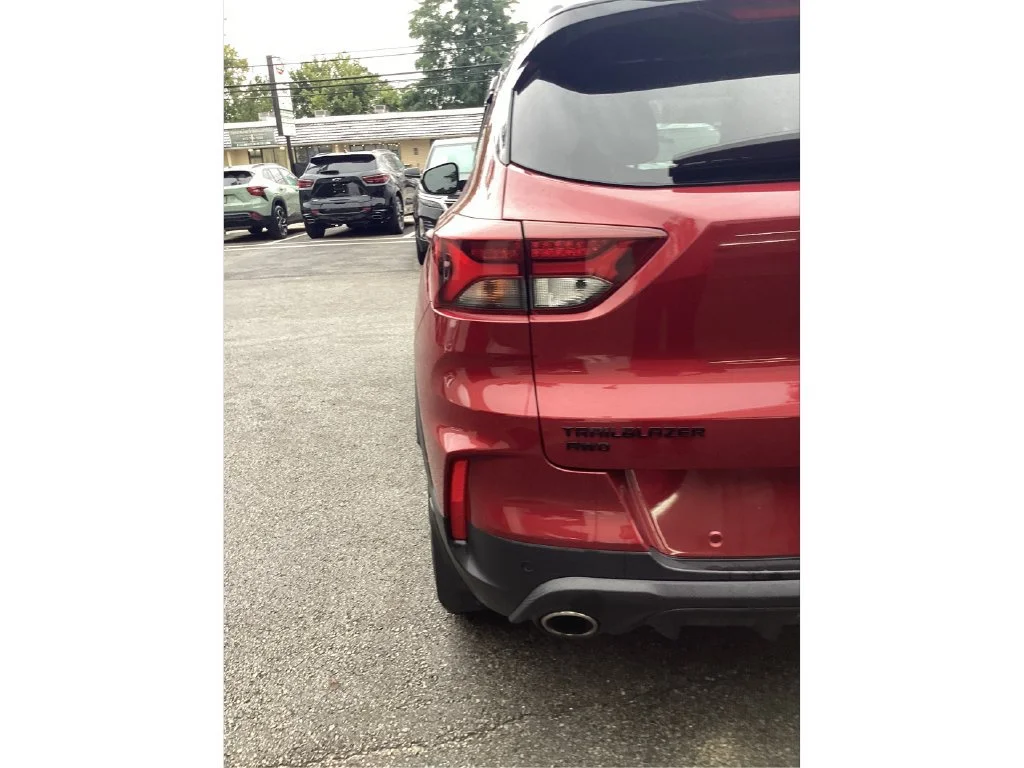Used 2021 SCARLET RED METALLIC Chevrolet RS image 31