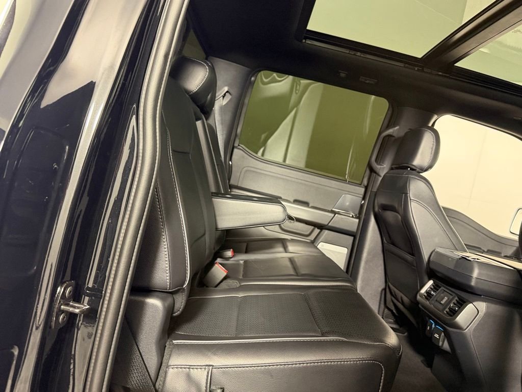 Used 2024 Agate Black Metallic Ford Lariat image 29