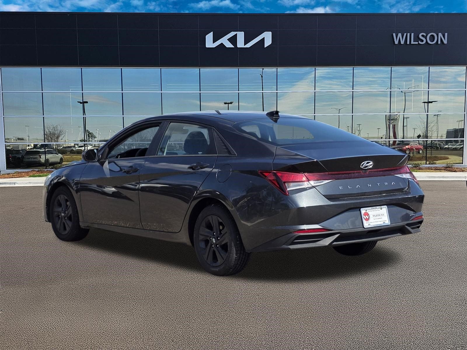 Used 2023 Gray Hyundai SEL image 6