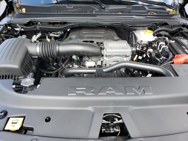 New 2026 Diamond Black Crystal Pearl-Coat Exterior Paint RAM Big Horn/Lone Star image 11