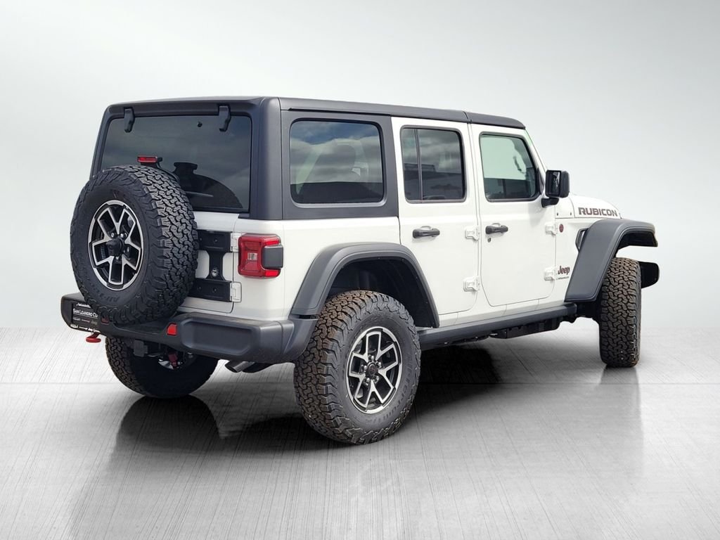 New 2026 Bright White Clear-Coat Exterior Paint Jeep Rubicon image 3