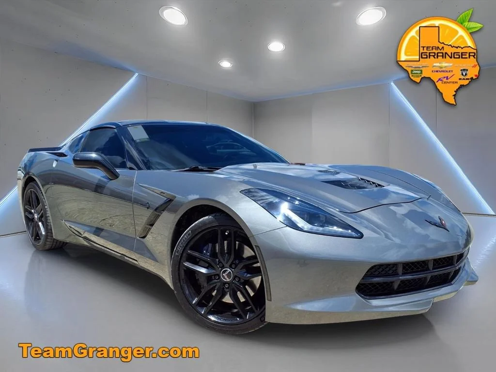 2015 Chevrolet Corvette Stingray Coupe w/Z51's photo