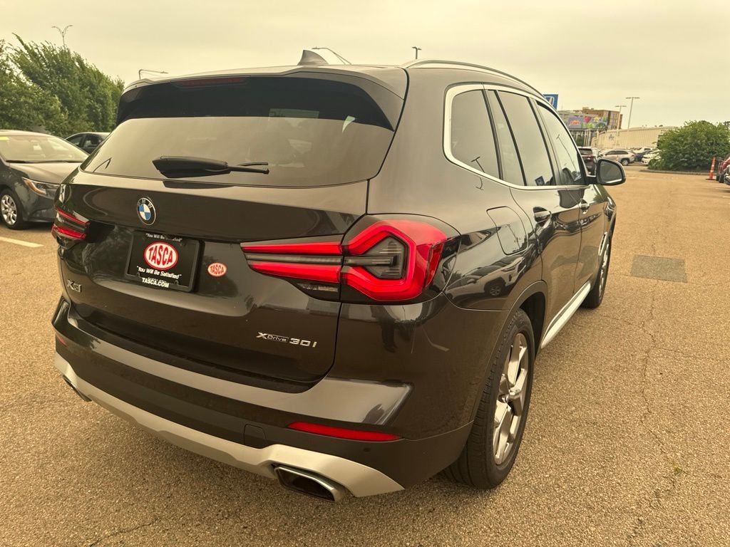 Used 2023 Gray BMW xDrive30i image 30