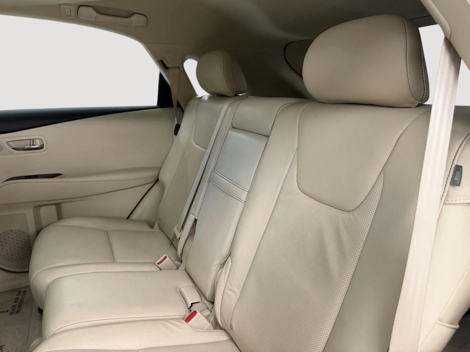 Used 2013 Satin Cashmere Metallic Lexus Base image 21