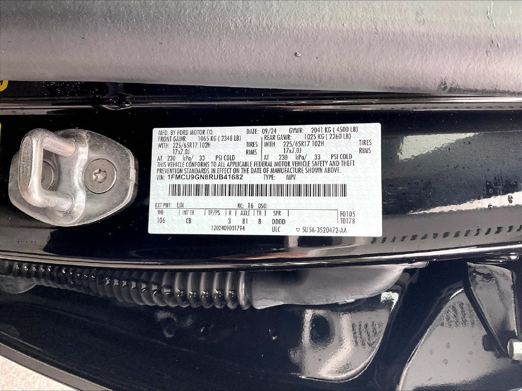 Used 2024 Black Metallic Ford Active image 31