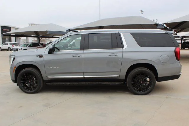 New 2026 Silver GMC Elevation image 2