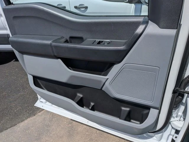 New 2026 Oxford White Ford F-250® XL image 19