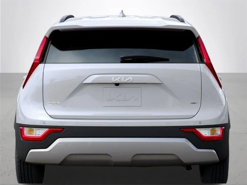 New 2026 Snow White Pearl Kia EX image 13