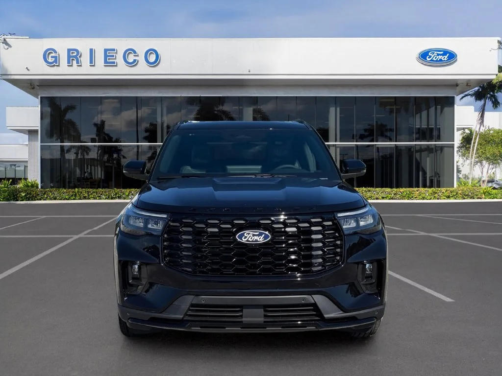 New 2027 Black Ford ST-Line image 2