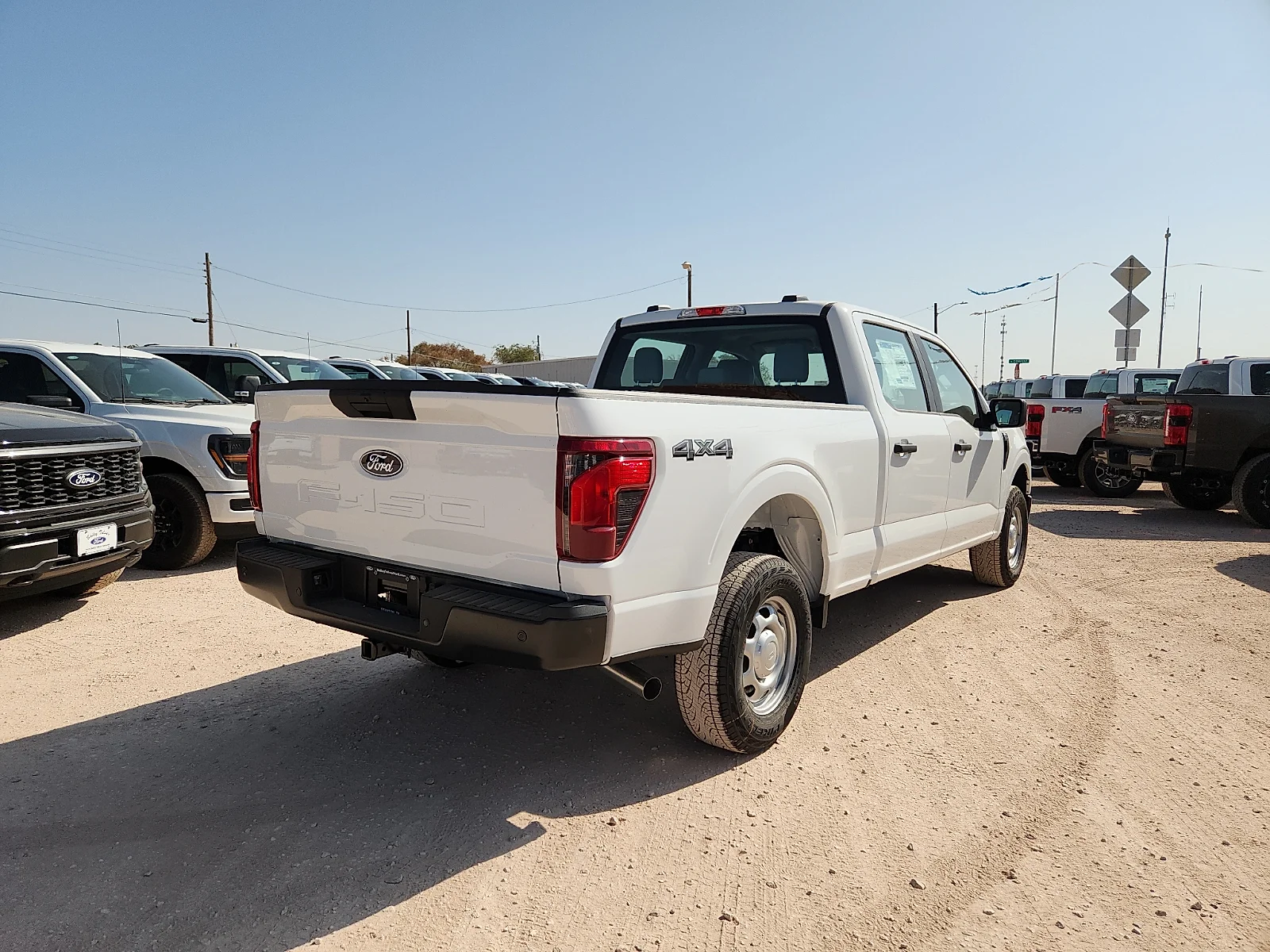 New 2026 Oxford White Ford XL image 7
