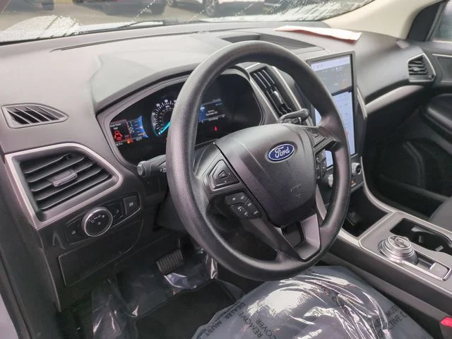 Used 2024 Silver Ford SE image 15