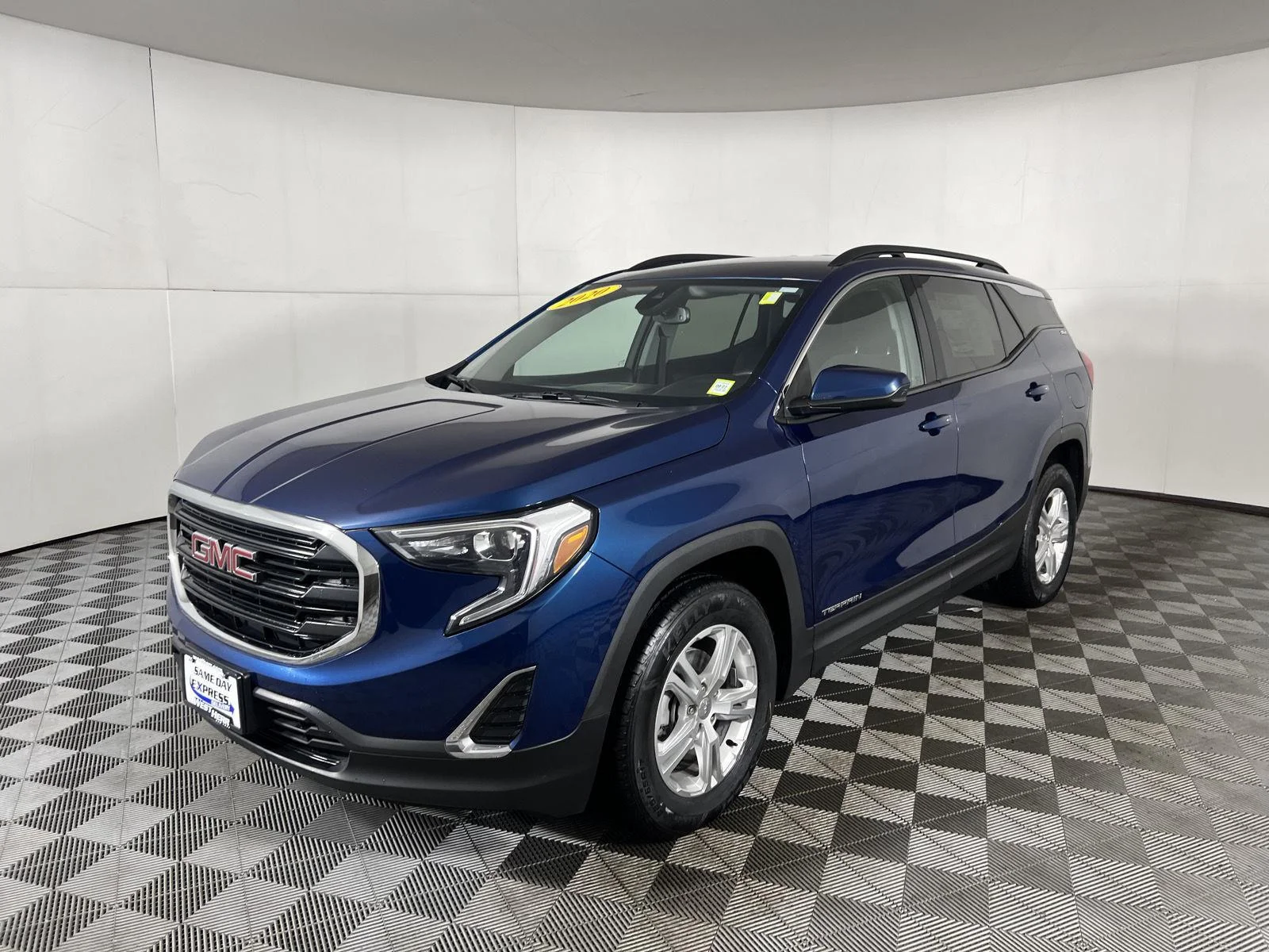 Used 2020 BLUE EMERALD METALLIC GMC SLE image 34