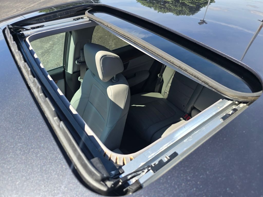 Used 2018 Gray Honda EX-L image 6