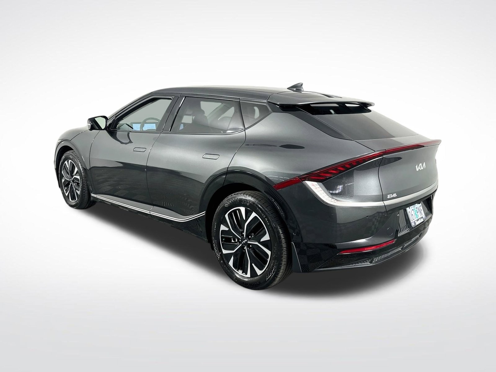 Used 2023 Interstellar Gray Kia Wind image 6