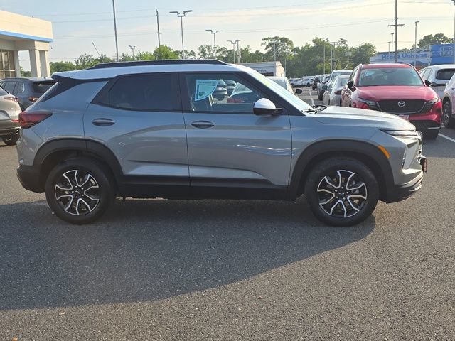 Used 2024 Sterling Gray Metallic Chevrolet ACTIV image 18