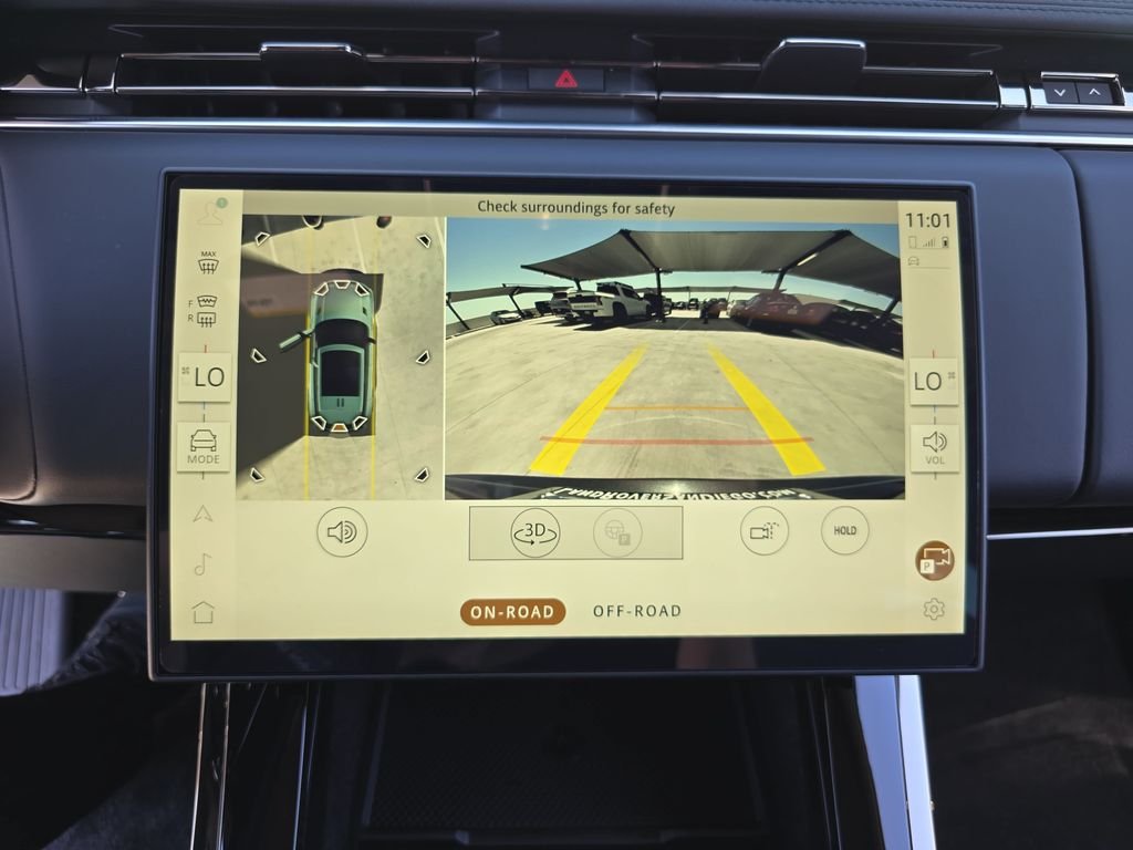 New 2026 Carpathian Grey Land Rover Dynamic SE image 24