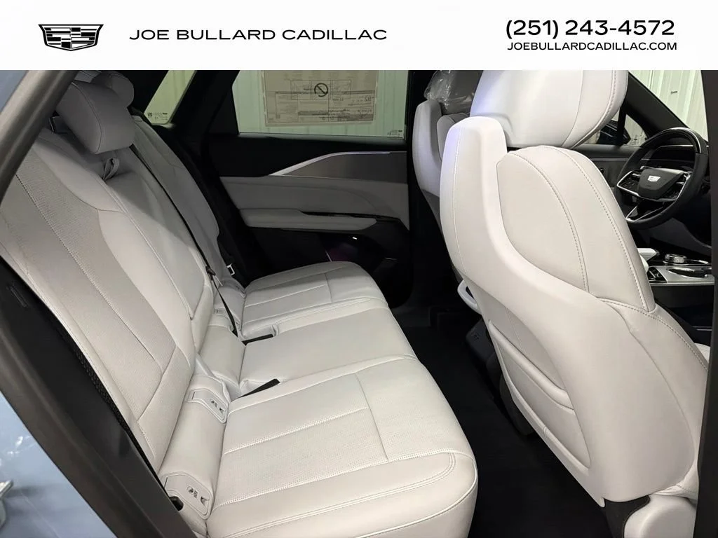 2027 Cadillac LYRIQ Luxury - Photo 24