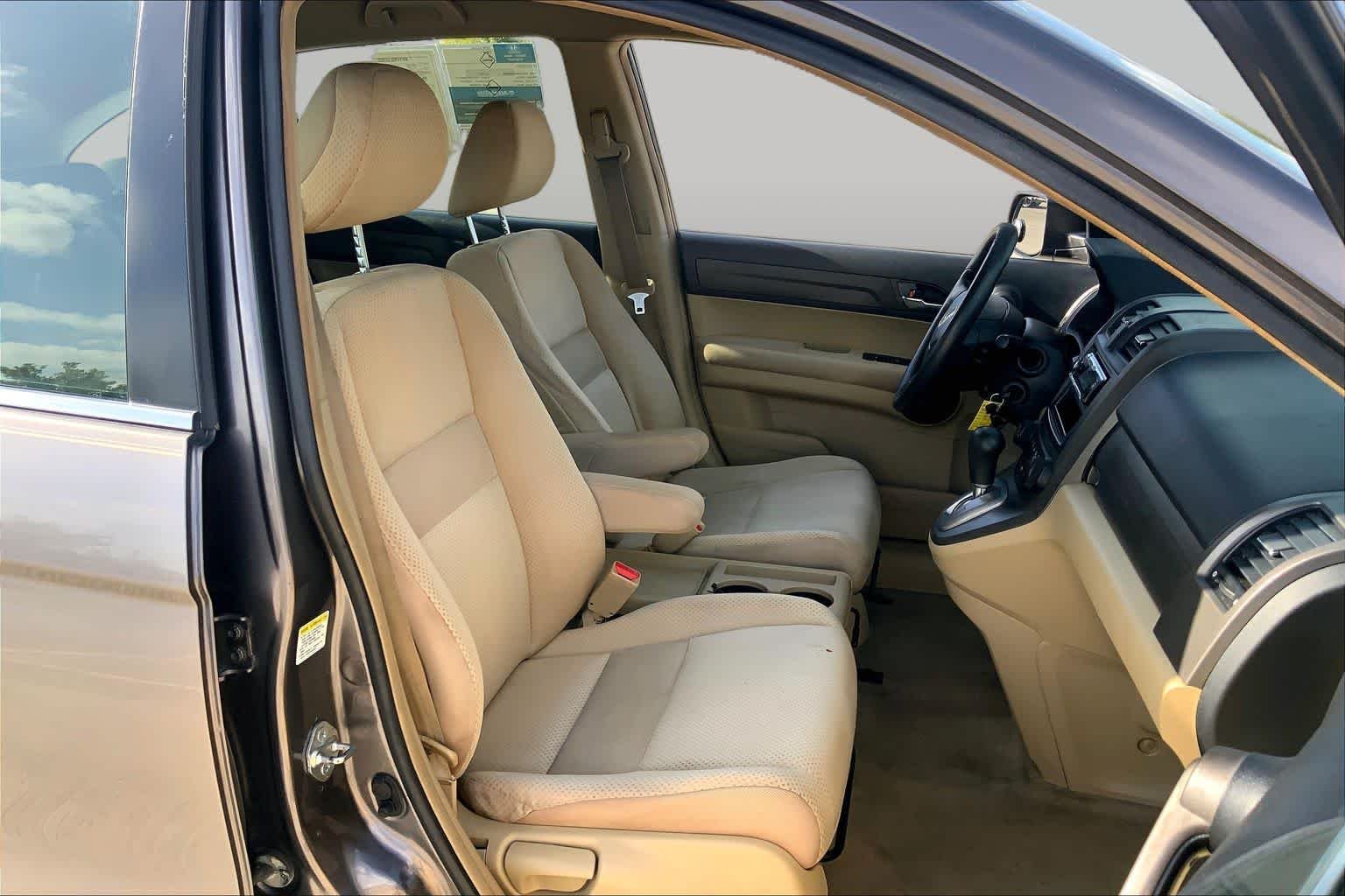 Used 2009 Borrego Beige Metallic Honda LX image 8