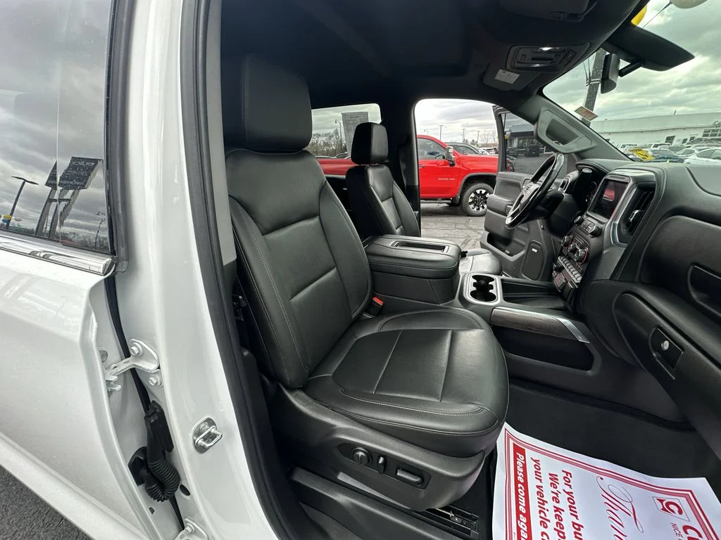 Used 2021 White Chevrolet LTZ image 20