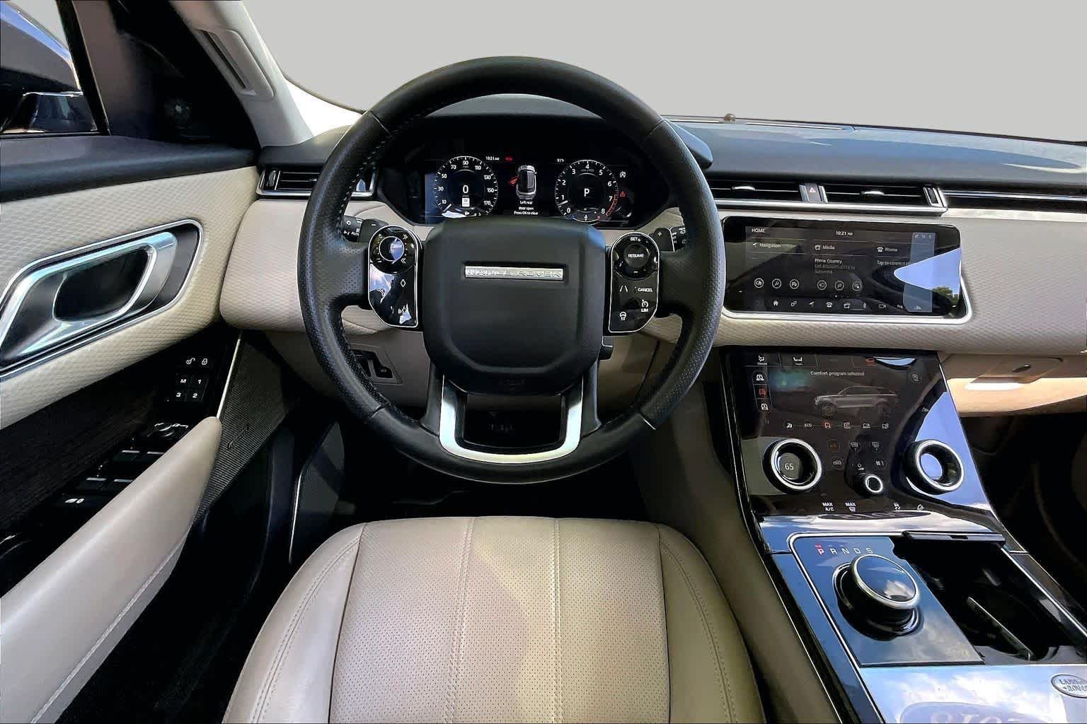 Used 2018 Santorini Black Land Rover S image 6
