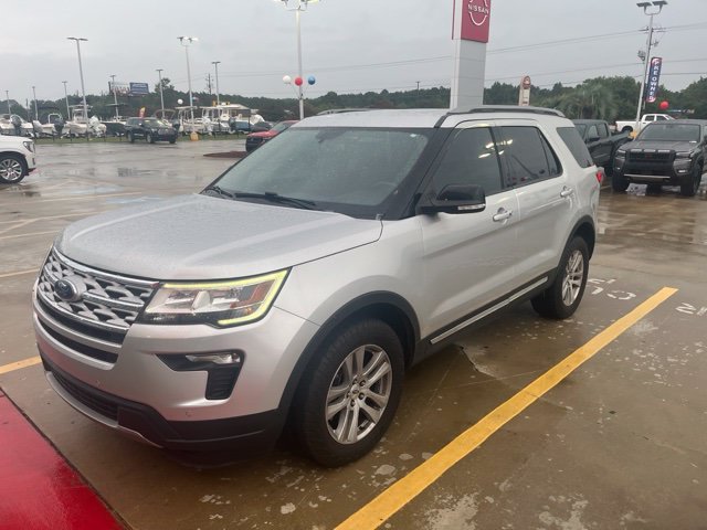 Used 2018 Silver Ford XLT image 1