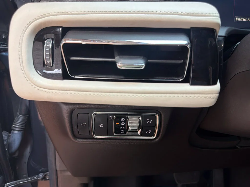 Used 2021 Flight Blue Lincoln Black Label image 26