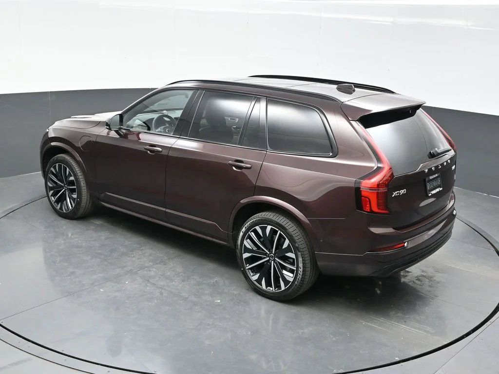 New 2026 Mulberry Red Volvo T8 Ultra image 41