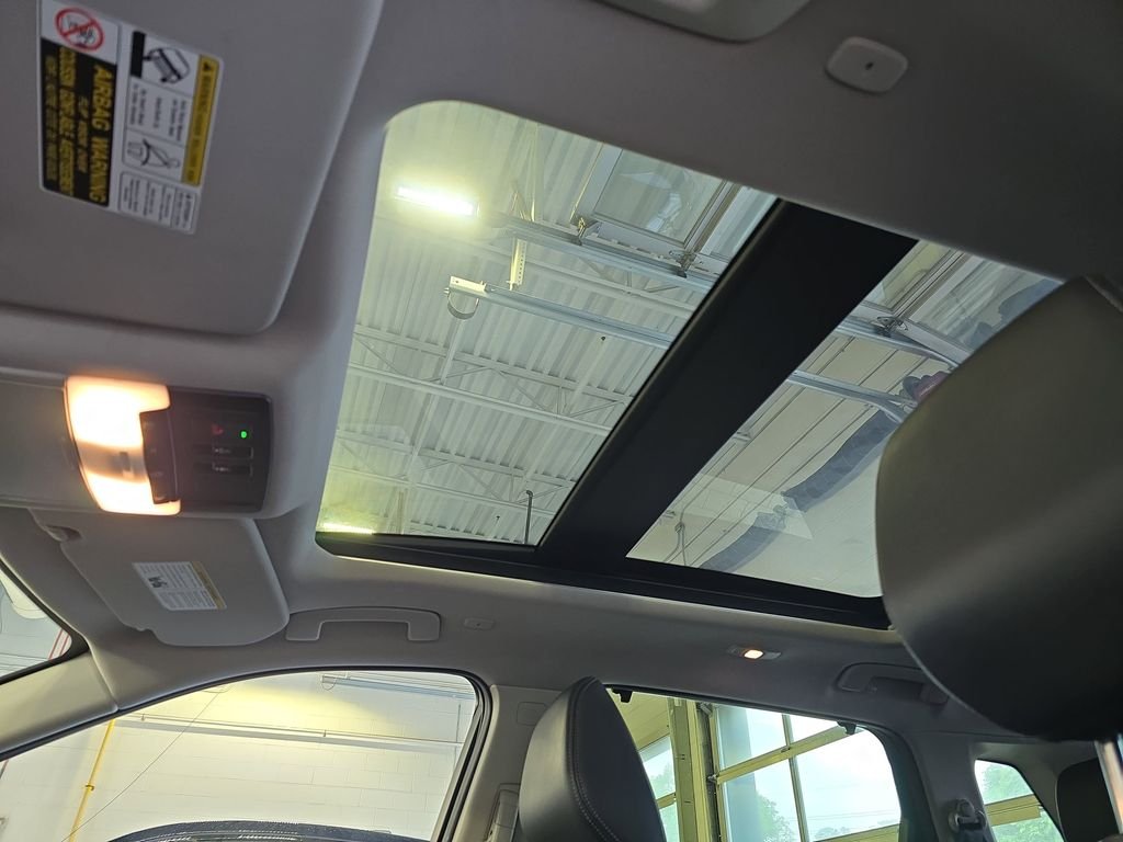 Used 2024 Gray Nissan Platinum image 32