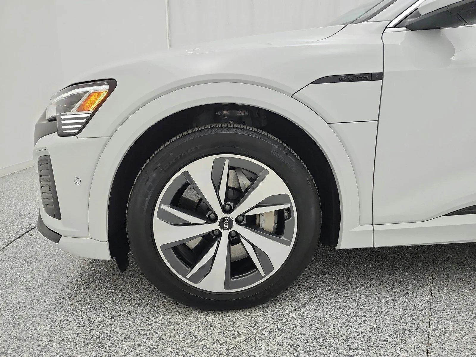 Used 2024 Glacier White Metallic Audi S line Premium Plus image 17