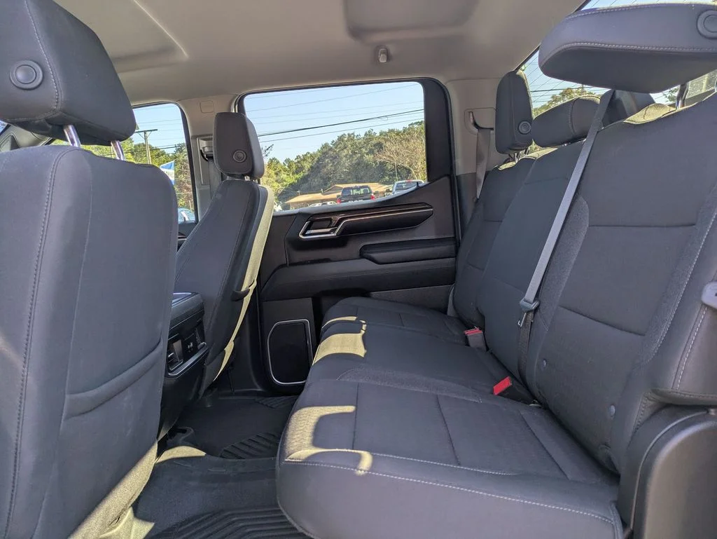 Used 2024 White Chevrolet RST image 28