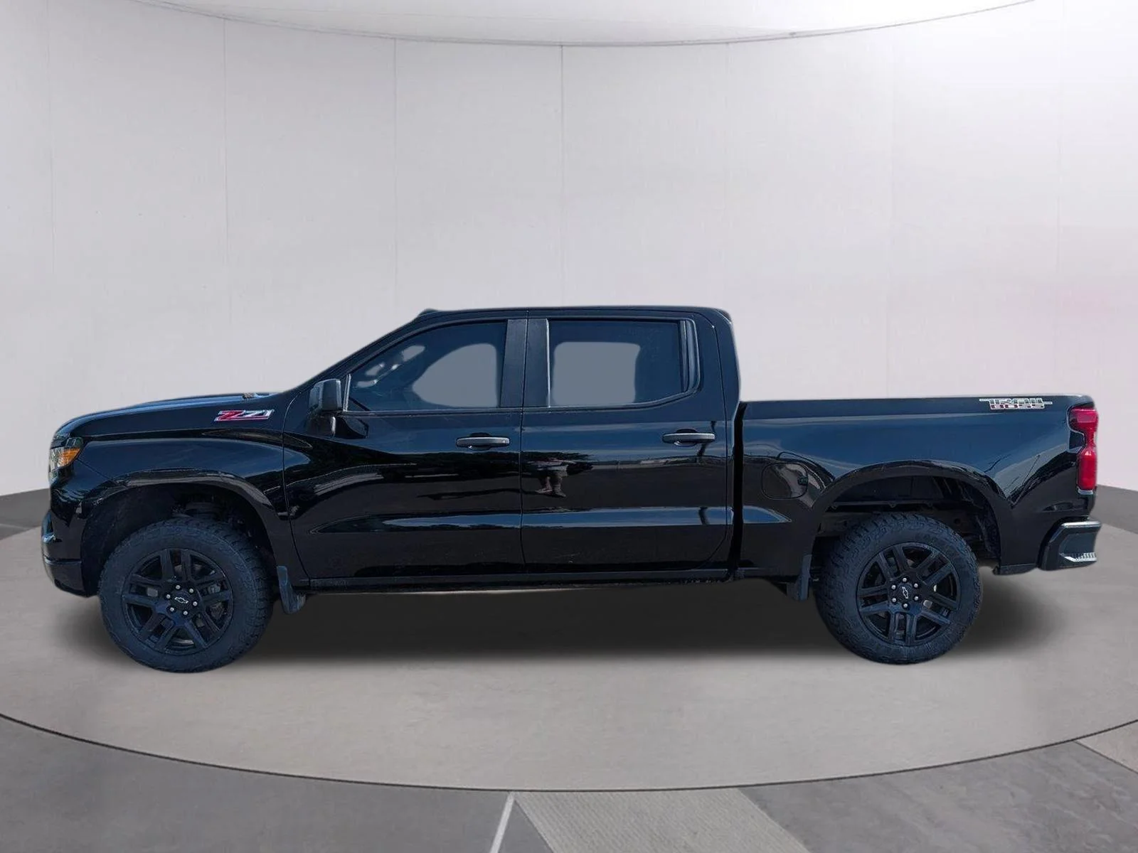 Used 2025 Black Chevrolet Custom Trail Boss image 2