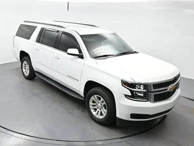 Used 2019 SUMMIT WHITE Chevrolet LT image 17