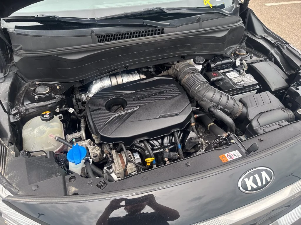 Used 2021 Black Kia S image 44