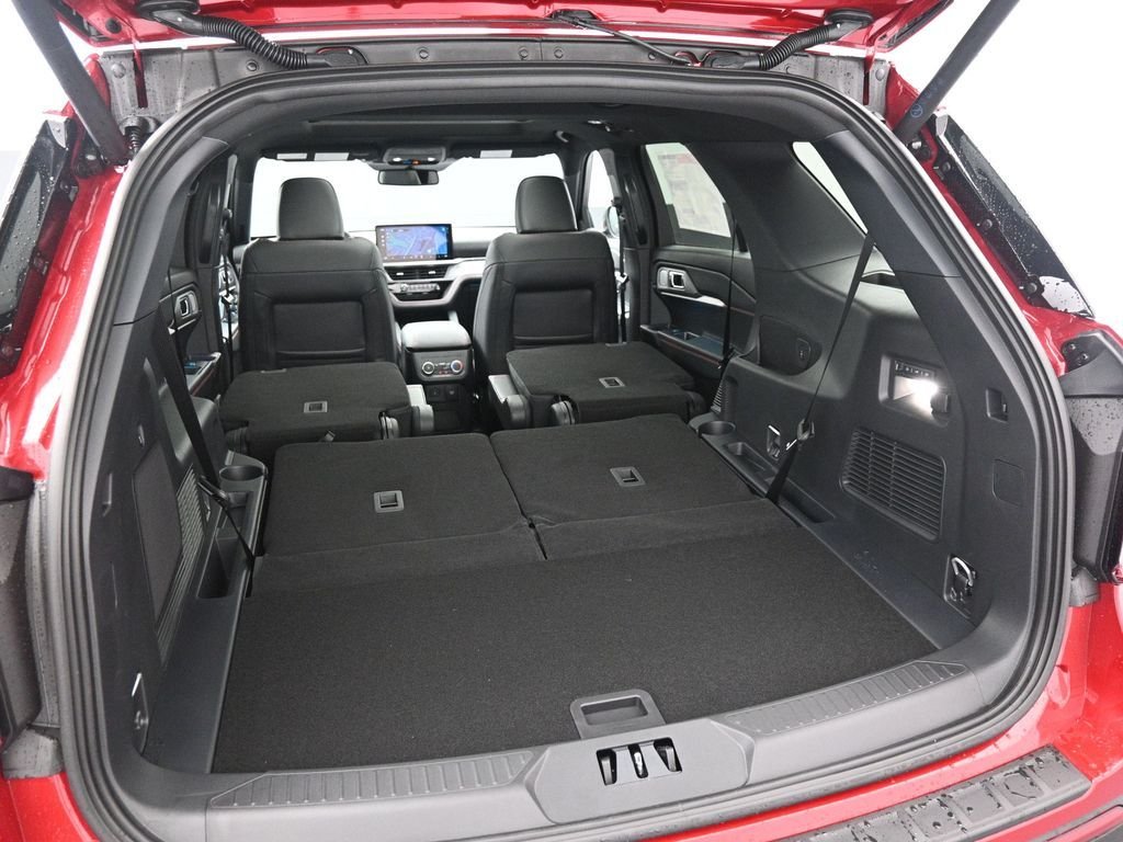 New 2026 Rapid Red Metallic Tinted Clearcoat Ford ST image 25
