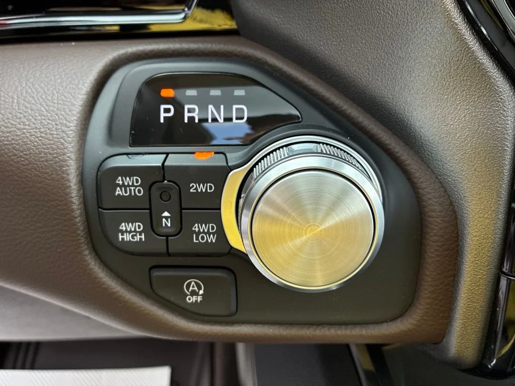 New 2026 Molten Red Pearl-Coat Exterior Paint RAM Laramie image 26