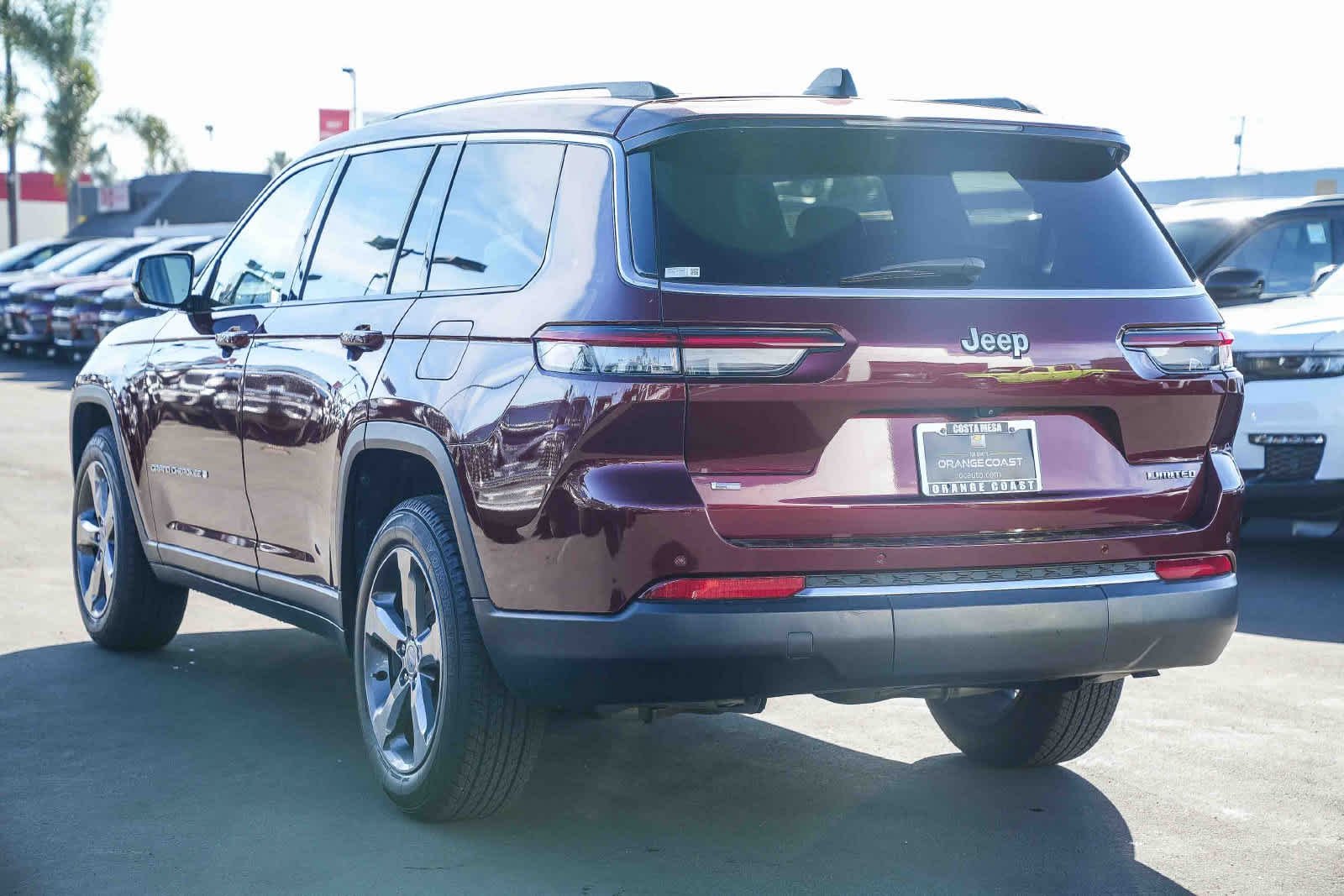 Used 2021 Velvet Red Pearlcoat Jeep Limited image 6