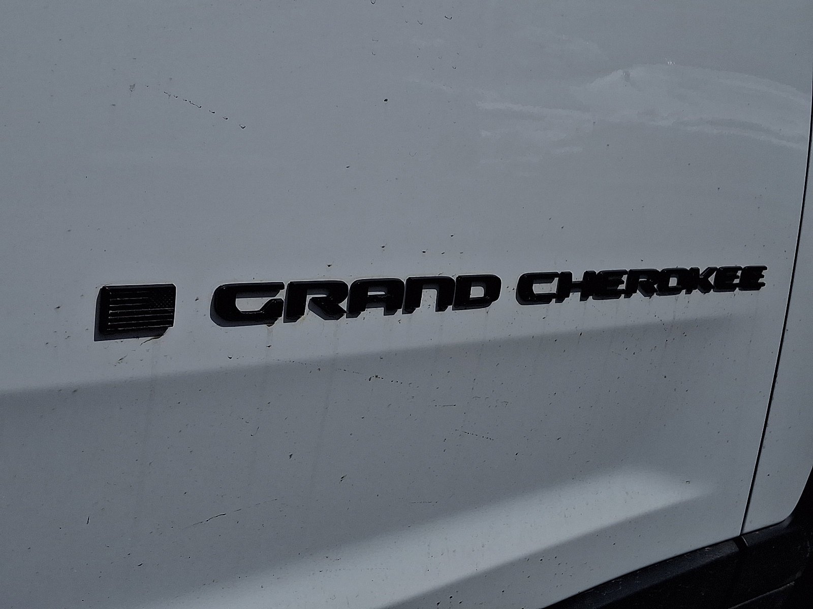 Certified Used 2023 Bright White Clearcoat Jeep Altitude image 30