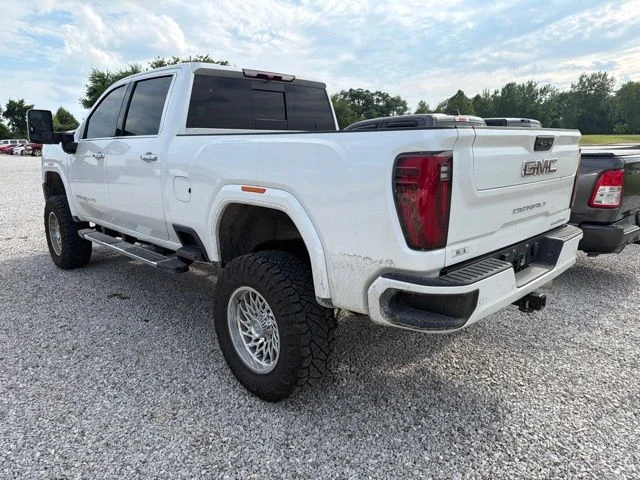 Used 2024 White GMC Denali image 4