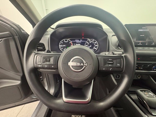 Used 2024 Gray Nissan S image 19