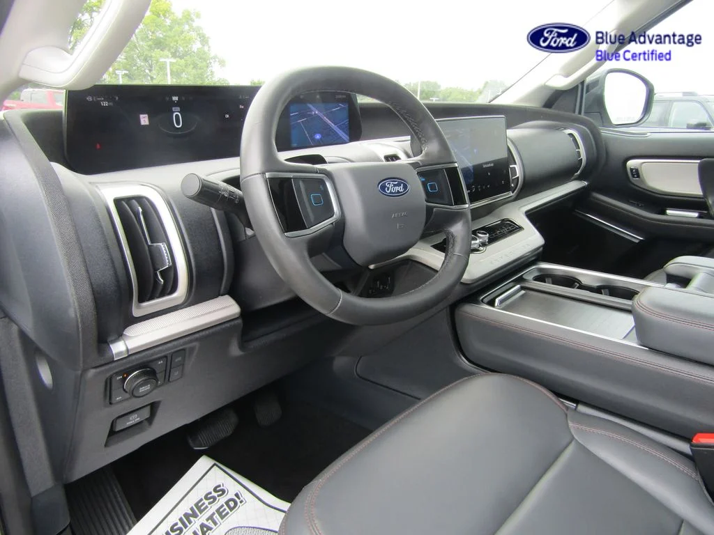 Certified Used 2025 Star White Ford Active image 16
