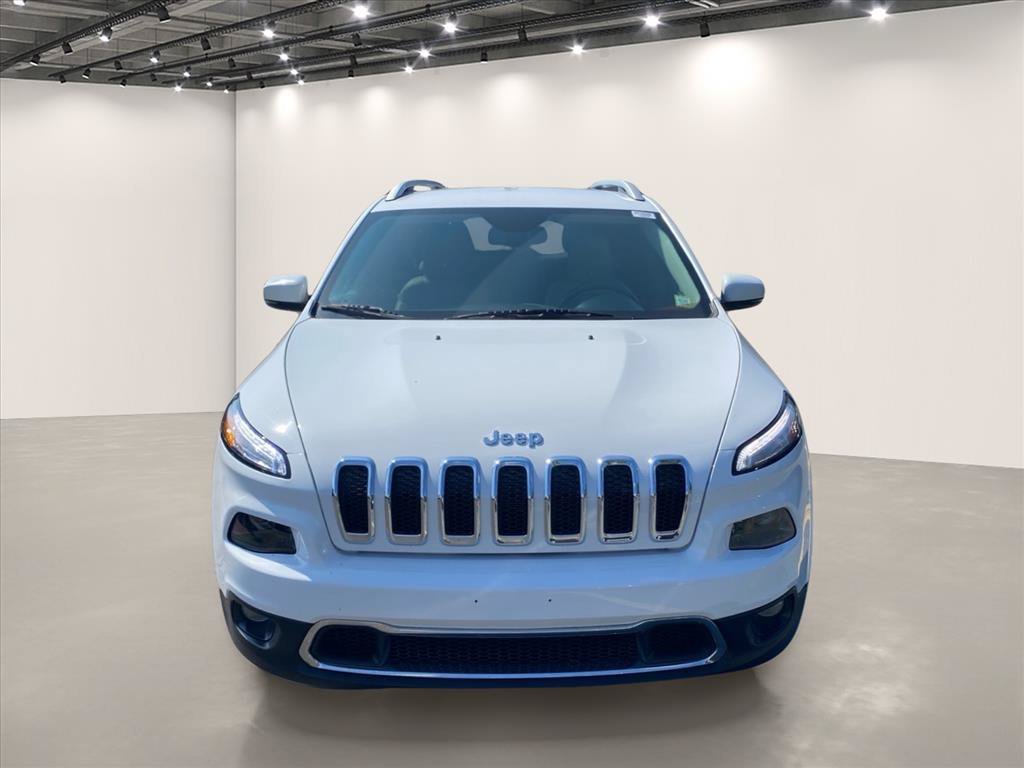 Used 2018 Jeep Cherokee Limited with VIN 1C4PJMDB9JD589896 for sale in West Seneca, NY