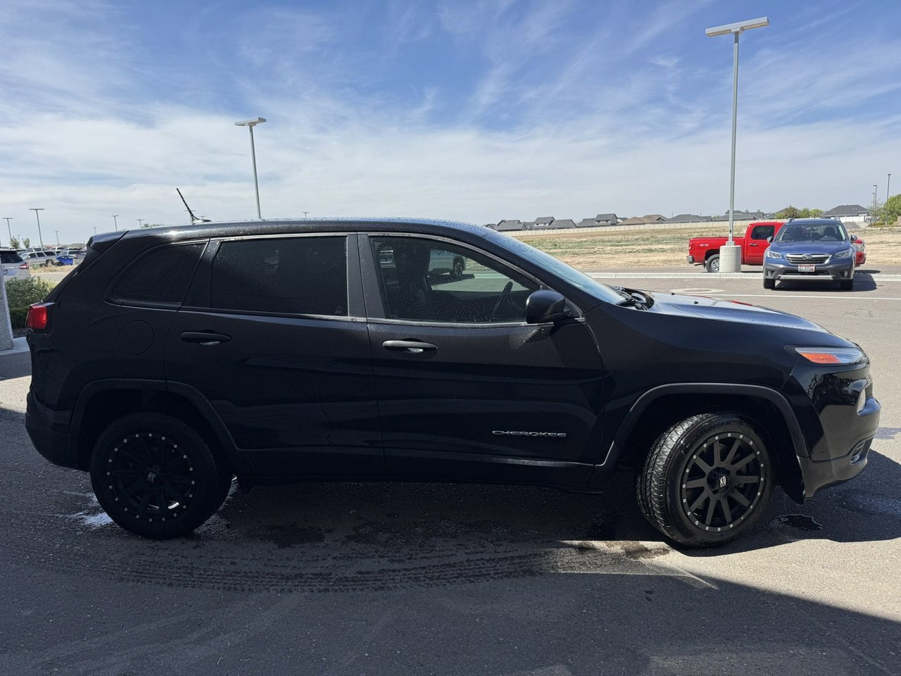 Used 2017 Diamond Black Crystal Pearlcoat Jeep Sport image 8
