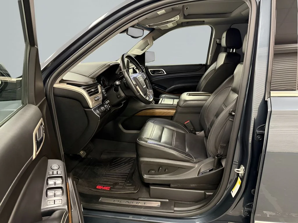 Used 2019 Blue GMC Denali image 14