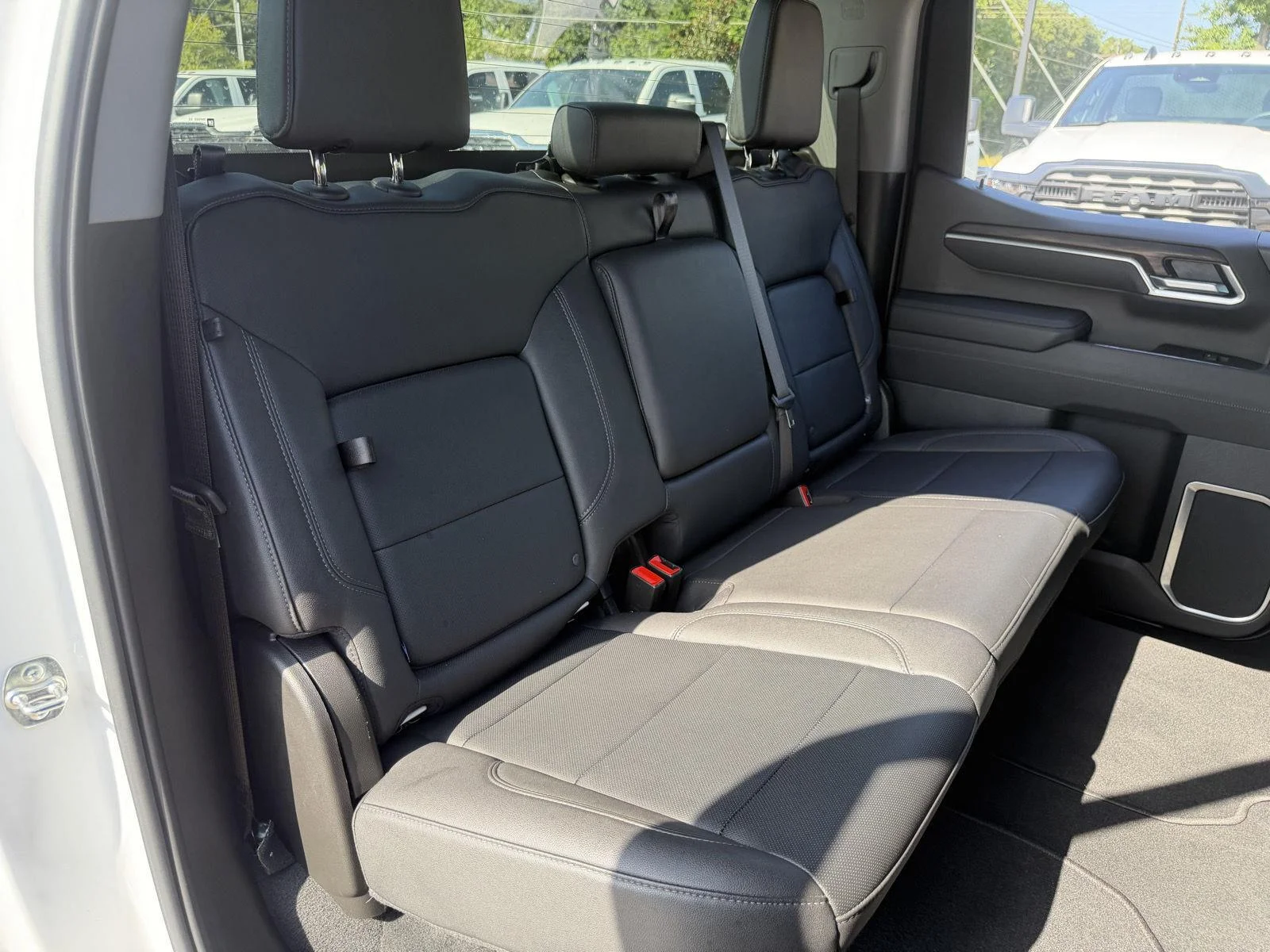 Used 2026 Summit White GMC SLT image 20